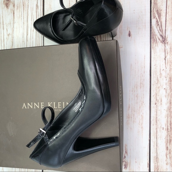 Anne Klein Stiletto Heals Size 9 - Picture 6 of 7